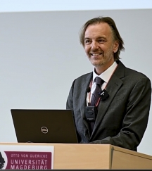 Prof. Th. Nickl-Jockschat Prof. Th. Nickl-Jockschat