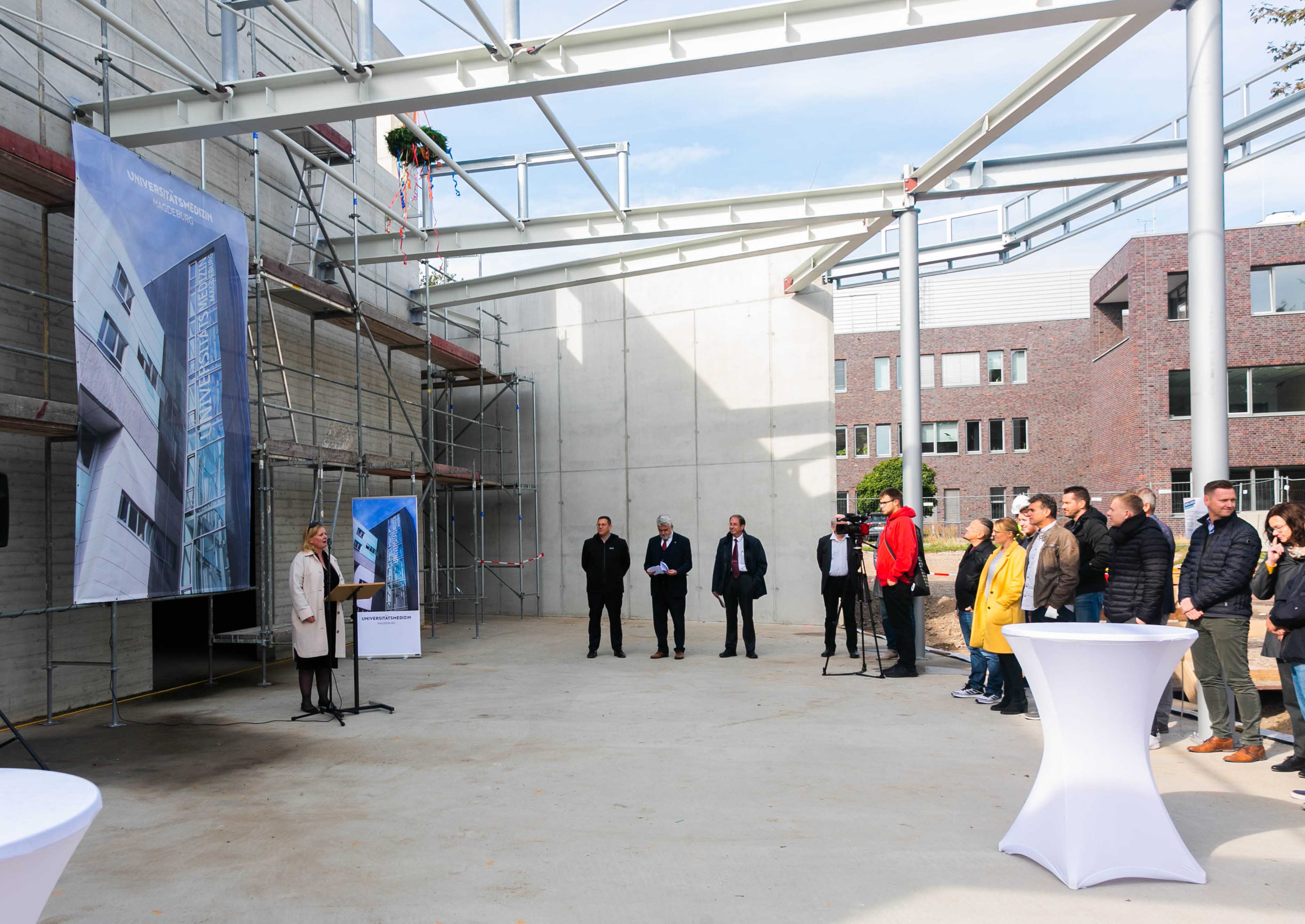 Richtfest-Eröffnung mit Dekanin Prof. Dieterich_Foto Sarah Kossmann_UMMD Richtfest-Eröffnung mit Dekanin Prof. Dieterich_Foto Sarah Kossmann_UMMD